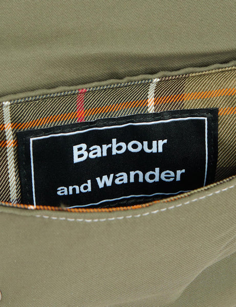 Barbour x And Wander ショルダー バッグ - カーキ IArticle.