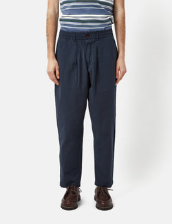 Universal Works Pantalon de Survêtement Plissé en Seersucker (Coupe Décontractée) - Bleu Marine