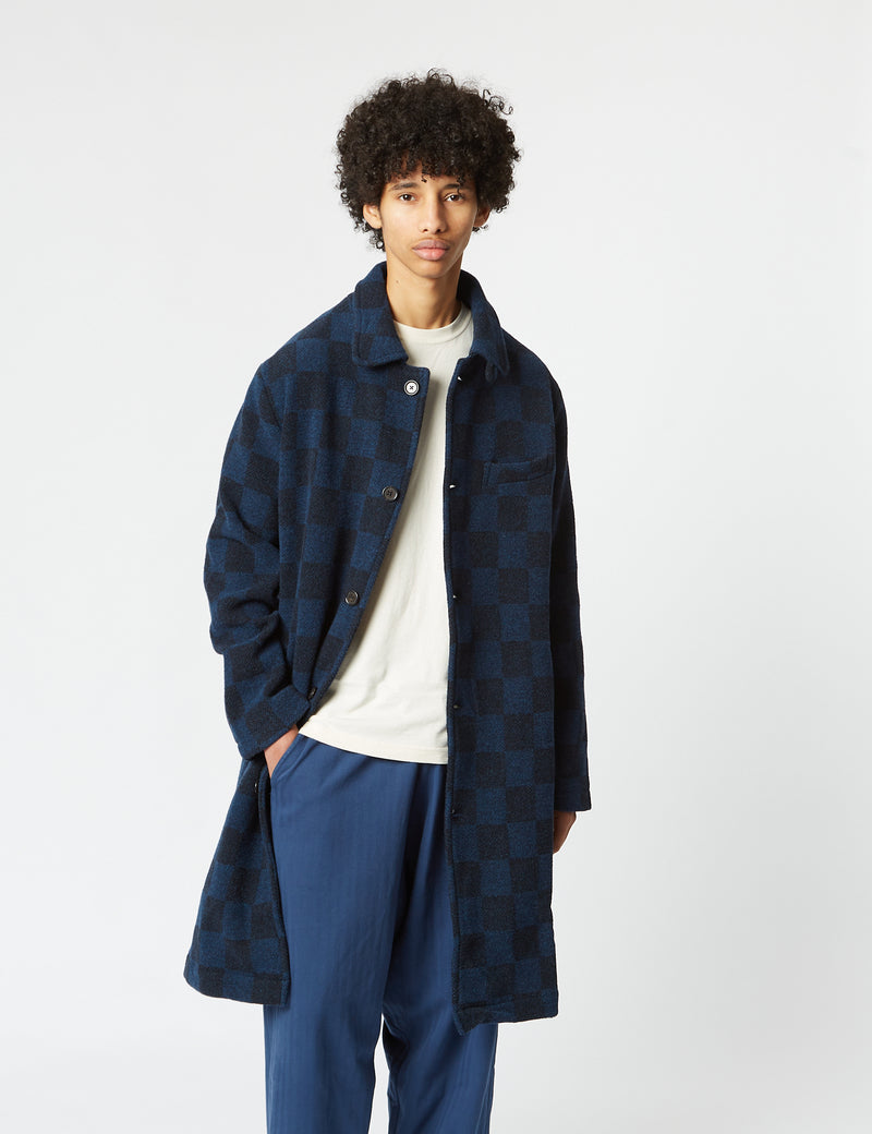 Universal deals works coat