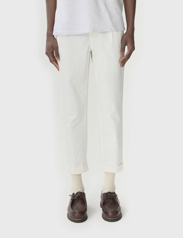 Beams Plus 1 Pleat Trousers (Cotton Twill) - White