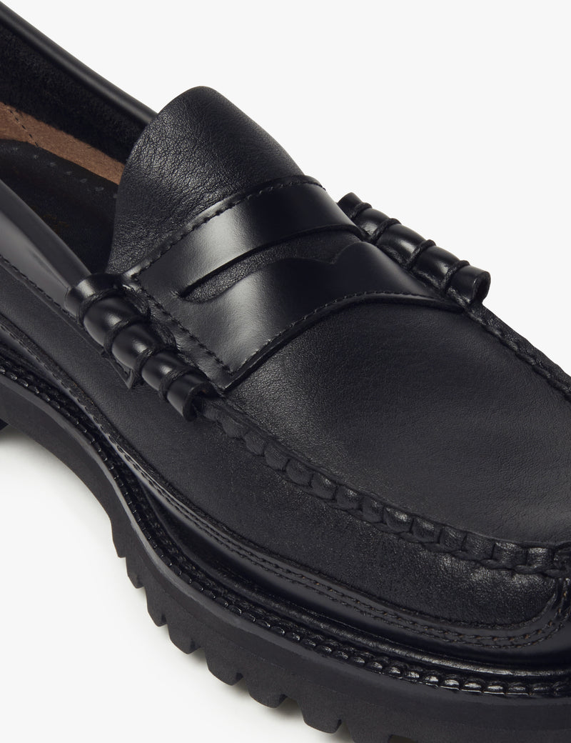 G.H. Bass Weejun 90 Larson Canoe Moc Loafer (Leather) - Black