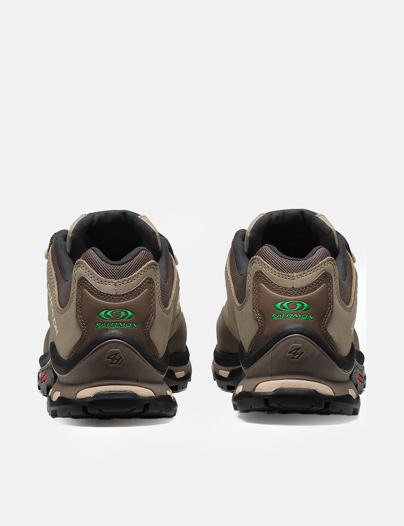 Salomon XT-Quest 2 Trainers - Falcon/Cement/Bright Green | Article.