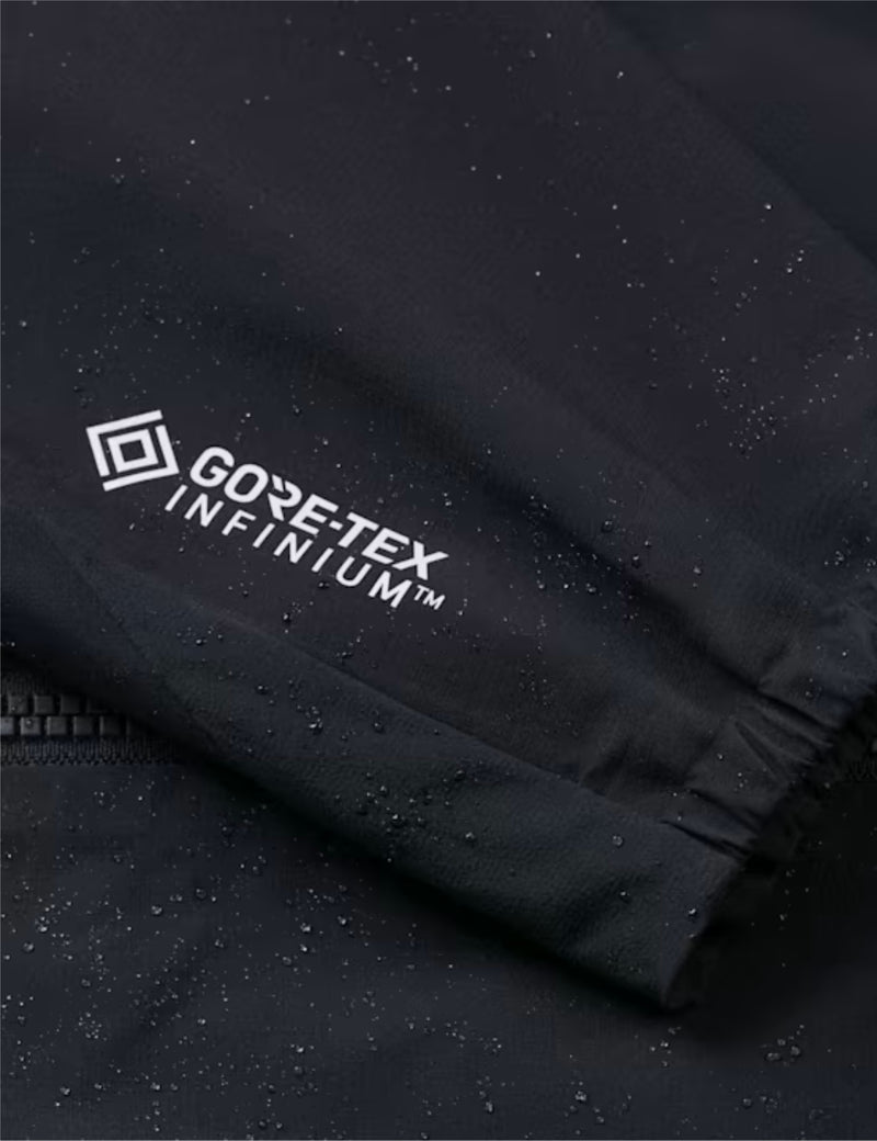 Rapha Men's Trail GORE-TEX Infinium Jacket - Black/Light Grey