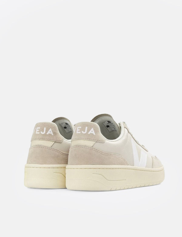 Veja Womens V-90 O.T. Leather Trainers - Pierre/White