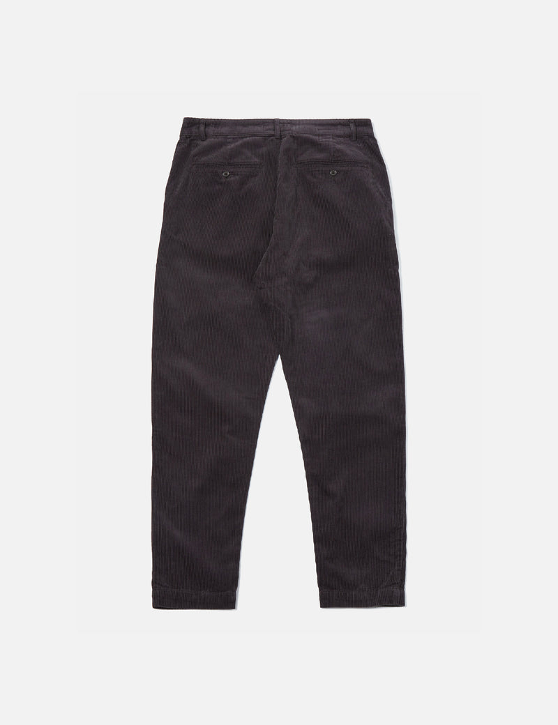 Universal Works Military Chino (Lose) - Lakritzschwarz