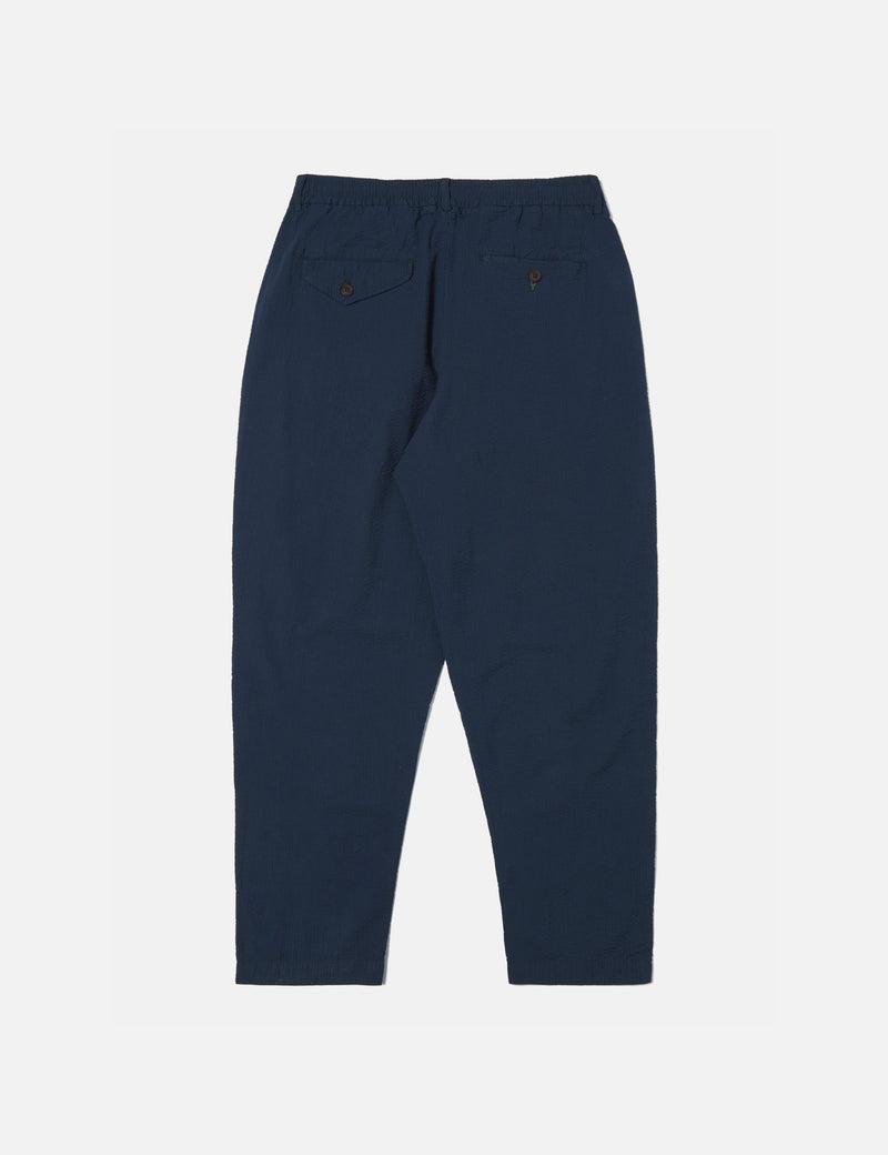 Universal Works Pantalon de Survêtement Plissé en Seersucker (Coupe Décontractée) - Bleu Marine