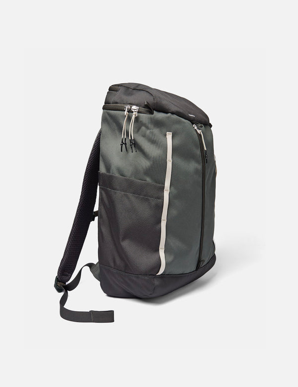 Sandqvist Sune Rucksack (recyceltes Poly) – Multi Grün/Grün